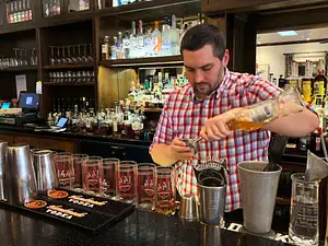 Sacramento drinks tour