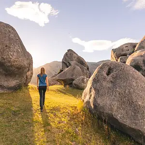 Castle Hill/Kura Tawhiti Day Tour